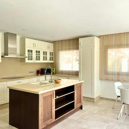 2 Bedroom With Heated Pool * La Mareta