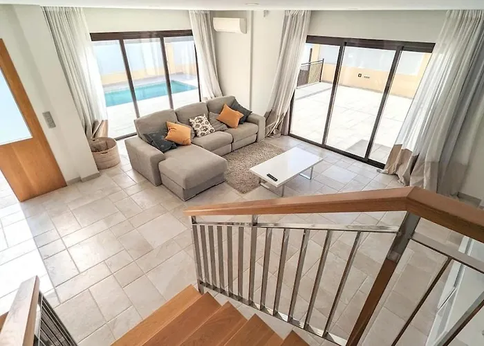 2 Bedroom With Heated Pool Villa *
