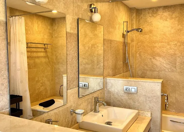 2 Bedroom With Heated Pool *