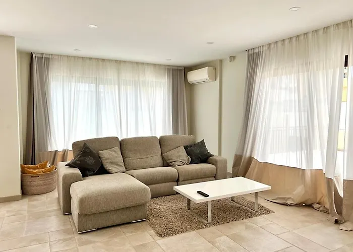 2 Bedroom With Heated Pool וילה