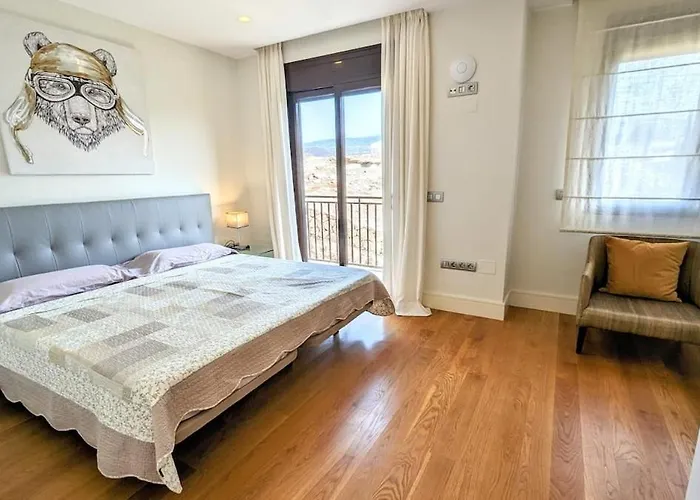 וילה 2 Bedroom With Heated Pool